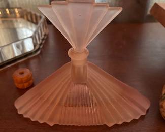 Perfume bottle 