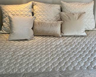 Great Linens!