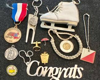 Fashion Pins & Keychains