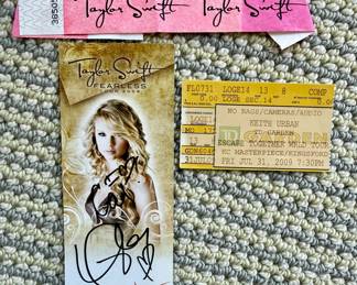 Autographed Taylor Swift Memorabilia 