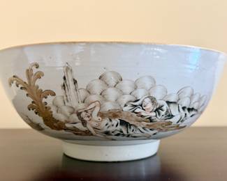 Antique Grisaille Chinese Export Bowl