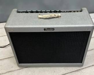 VBB137 Fender Hot Rod Deluxe III Tube Amplifier LE SIlver Covering