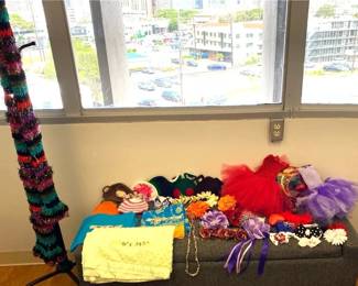 VBB166 Ultimate Baby Photography Lot Clothing, Beanies, Blankets, Props & More!