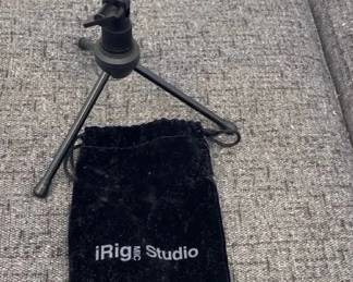 VBB199 IK Multimedia iRig Mic Studio - Portable Large-Diaphragm Digital Condenser Mic