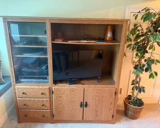 #61 - $80 - Entretainment cabinet 60x59x20 (need to bring your help as on 3rd floor or use our mover)