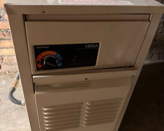 #90 -$300- Pool heater VERSA brand 