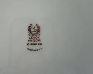 #18 - $400 - Lenox Windsong service for 8 - 5 place setting (dinner / salad / B&B / soup bow & cups & saucers)+ 1 meat platter/ round bowl/ gravy bowl/ 2 oval veggie bowls - total 45 pieces