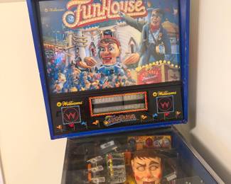 #53 - $5,000 - Pin Ball machine Funhouse 1990 in working condition - Audio doesn’t work