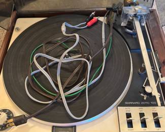 #81- $150 - Garrard zero 100 turntable - not tested
