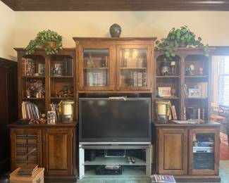 #33 - $250 - Entertainment cabinet 130x23x8'
