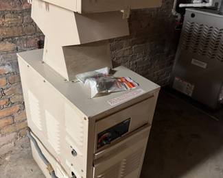#90 - $300 - Pool heater VERSA brand 