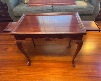 #5 - $180 - Tea table mahogany 31x18x27 - 2 pulls Made in USA