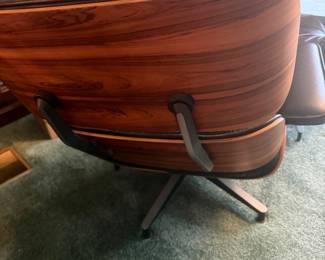 #25 - $4,500 - Herman Miller 33x32x31 chair & ottoman