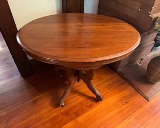 #85- $250 - Antique Walnut oval table 36x27Wx29H