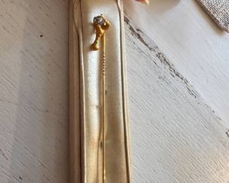 #11 - $158 14kt Gold tie pin w/diamond 2.73 gm