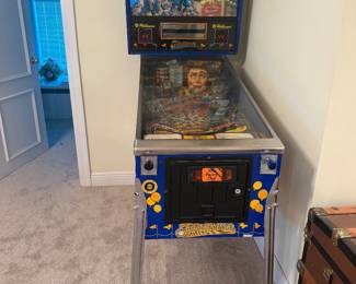 #53 - $5,000 - Pin Ball machine Funhouse 1990 in working condition - Audio doesn’t work