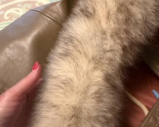 53B-$90 - Leather light tan made by Glassman's Chicago / fox collar
