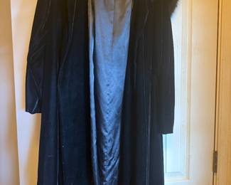 #53 - $90-Black velvet vintage coat with fox collar