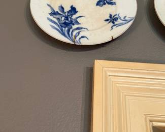 #22 - $60 -Set of 5 flow blue & gold rim iris dinner plates