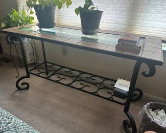 Table/plant stand