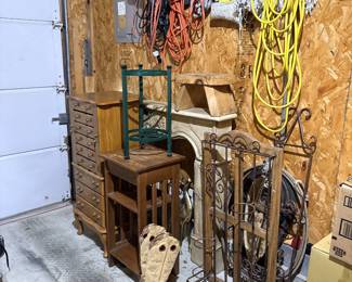 Decor/storage items