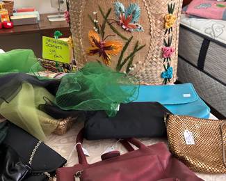 PURSES, SCARVES, LADIES VINTAGE