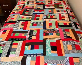 POLYESTER HAND PIECED QUILT