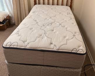 SERTA TWIN SIZE MATTRESS AND BOX SPRING, JENNY LIND HEADBOARD