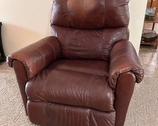 LEATHER RECLINER