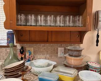 VINTAGE PYREX, GLASSWARE