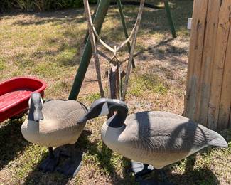 CANADA GEESE YARD ART