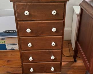 Rustic chest of drawers