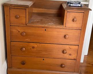 Drop center pine cottage chest of drawers