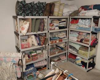 quilts, bedding, pillows