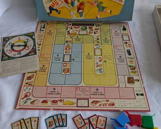 Vintage Game of Shopping at the Supermarket 