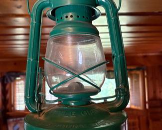 Railroad Lantern Lamp "Little Giant"