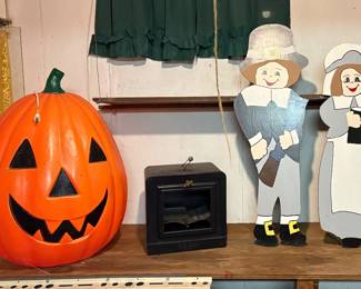 Large Vintage Blow Mold Pumpkin & Pilgrim Yard Decor