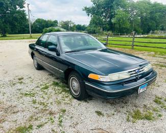 1997 Ford Crown Vic..