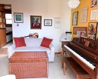 Wurlitzer upright piano