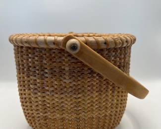 Woven basket