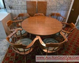 Ethan Allen Table with 7 Chairs and 2 Leaves