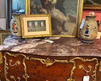 Beautiful French to draw commode with Marvel top