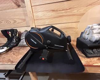 Exercise equipment 