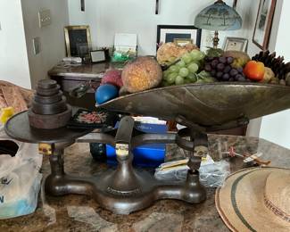 ANTIQUE CAST IRON FAIRBANKS SCALE