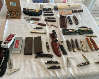 CASE, BUCK KNIVES 