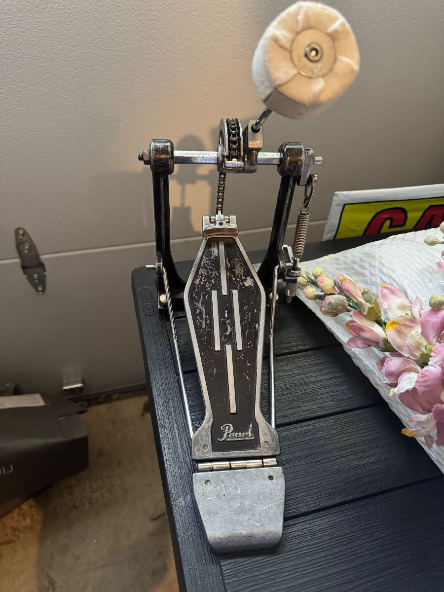 Drum set pedal.