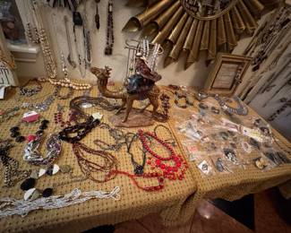 Vintage jewelry 