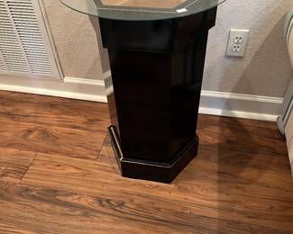 Black Lacquer plant stand