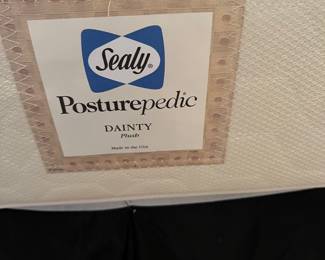 Sealy Posturepedic mattress/box springs