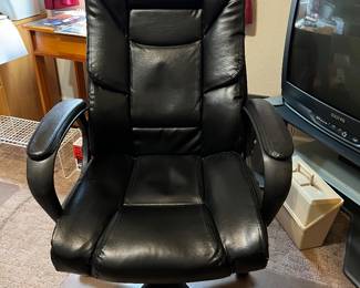 Office chair with rollers